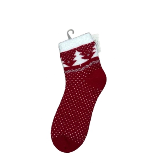 NWT a new day Women's Shoe Sz.4-10 Red/White Pattern Soft & Cozy Holiday Socks - Picture 3 of 8